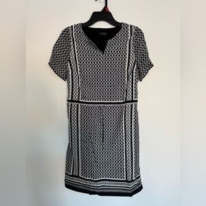 The Limited Black and White Tie Waist Lightweight Dress